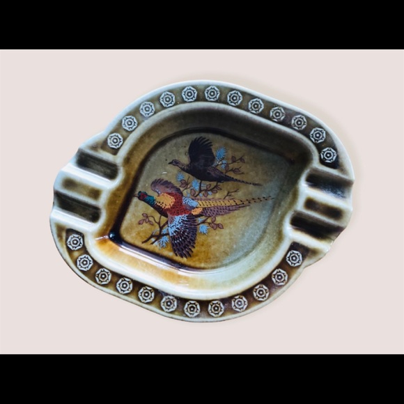 Vintage Wade Co. Irish Porcelain Ashtray Armagh Ireland Pheasants In Flight. - Picture 1 of 3